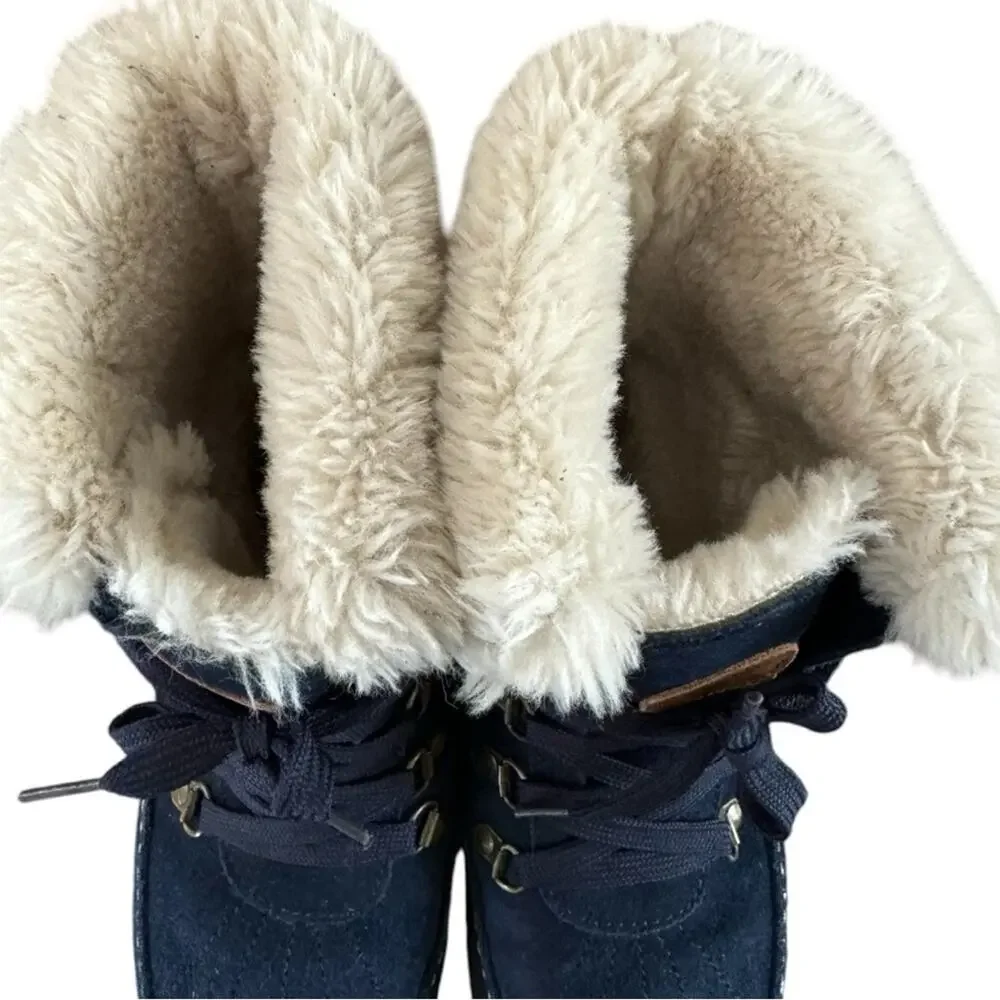LAMO Girls’ Taylor Suede Fashion Boots Faux Fur Blue Size 5 Winter Warm
